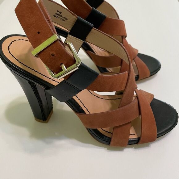 Pour La Victoire Vy Two Tone Crisscross Straps Open Toe Shoes - Picture 11 of 12